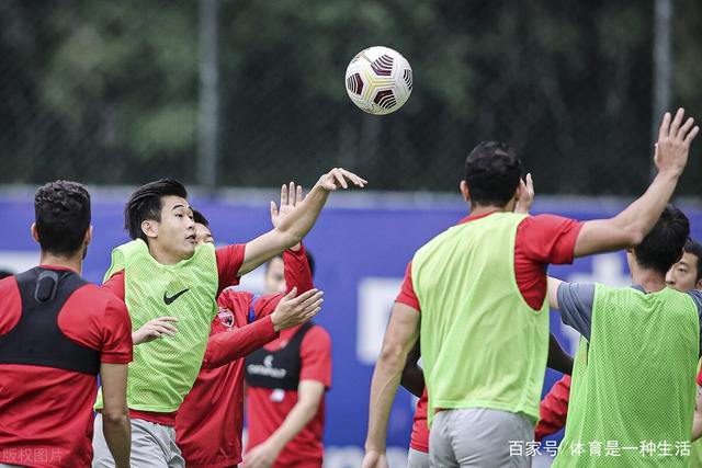 曼晚：霍伊伦正在逐步找回状态